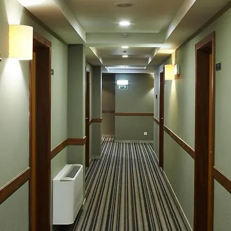 Luna Hotel 4*