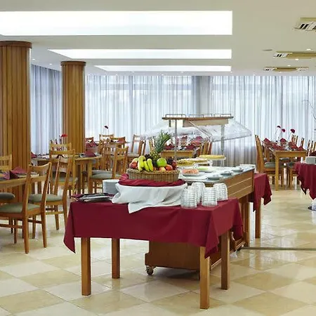 Hotel Luna 4*